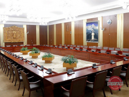 Өнөөдөр хуралдах ажлын хэсгүүд