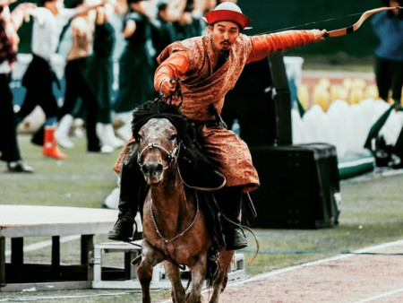 Н.Алтанхуяг: Амь шигээ хайрлаж сургасан морьддоо долоон жилийн хүч хөдөлмөр, хөрөнгө мөнгөө зориулсан даа