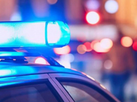 ТЦГ: Насанд хүрээгүй хүүхэд автомашин унаж, осол гаргажээ