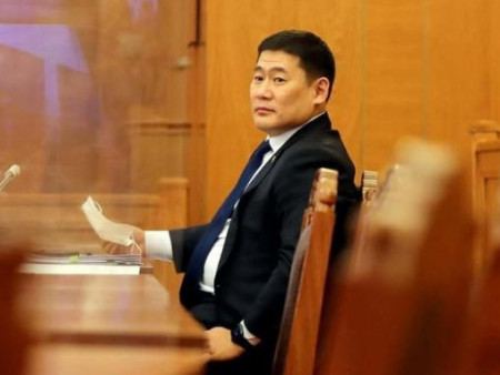 Иргэдийн 63 хувь нь Ерөнхий сайд “ажлаа үргэлжлүүлэн хийж, Үндэсний баялгийн сантай холбоотой бодлогоо хэрэгжүүлэх хэрэгтэй” гэж үзжээ