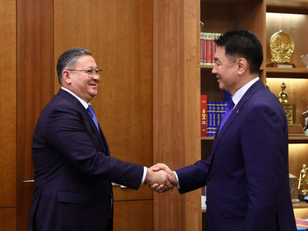 Ерөнхийлөгч У.Хүрэлсүхэд Казахстаны Шадар сайд бөгөөд Гадаад хэргийн сайд бараалхлаа