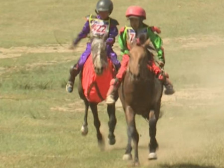 Загджавын Мэндсайханы хул соёолон түрүүллээ