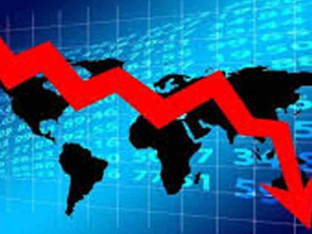 Наадам дамнасан явдлуудаас харахад намар эдийн засаг хүйтэрч, улс төр халуурахаар байна