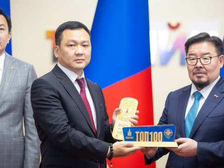 Эрдэнэс Тавантолгой ХК төрийн өмчит топ 10 ААН-ийг тэргүүллээ