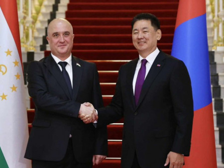 Монгол Улсын Ерөнхийлөгч У.Хүрэлсүхэд Тажикистан Улсын Мажлиси Намояндогон-ы дарга Идизода Файзали бараалхлаа