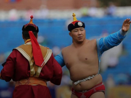 Өндөр гэгээний даншиг наадамд зодоглохоор улсын аварга О.Хангай тэргүүтэй 240 орчим бөх бүртгүүлжээ