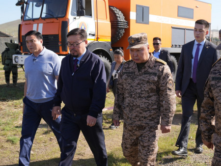 Ерөнхий сайд Г.Занданшатар Үндэсний аврах бригадын үйл ажиллагаатай танилцлаа