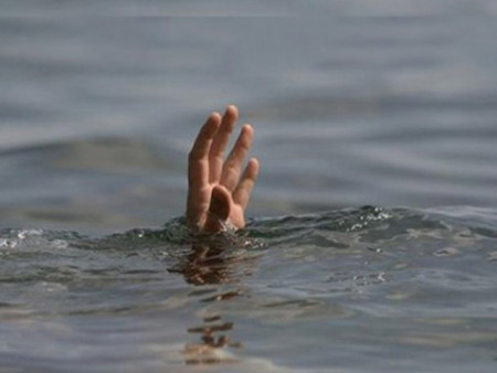 СЭРЭМЖЛҮҮЛЭГ: Гурван настай хүүхэд голын усанд живж нас баржээ