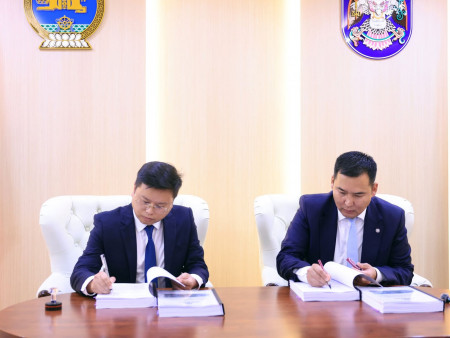 Эмээлт эко аж үйлдвэрийн паркийн ДЦС болон цэвэрлэх байгууламж барих түншлэлтэй гэрээ байгууллаа