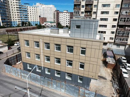 БГД-ийн 18 дугаар хороонд хороо, өрхийн эмнэлэг, цагдаагийн хэсгийн цогцолбор барилгын ажил 80 хувьтай үргэлжилж байна