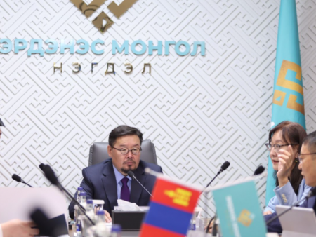 Г.Занданшатар: Засгийн газрын хэмнэлтийн бодлогод төрийн өмчит компаниуд манлайлал үзүүлэх ёстой