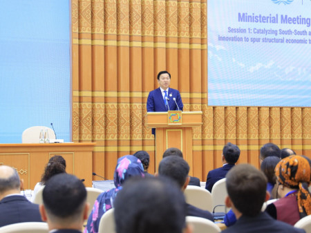 Далайд гарцгүй хөгжиж буй орнуудад эдийн засгийн бүтцийн өөрчлөлт, санхүүжилтийн шинэлэг шийдэл шаардлагатай байна