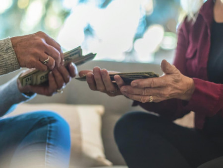 Б.Билгүүн: Мөнгөтэй холбоотой харилцаанд амаар болон хувийн сэтгэл хөдлөлөөр тохиролцоо бүү хий