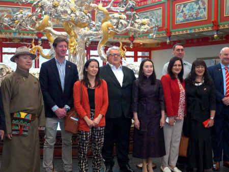 Шинэ Зеланд Улсын Парламентын Төлөөлөгчдийн танхимын дарга, ноён Жерард Браунли “Чингис хаан” Үндэсний музейд зочиллоо