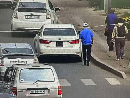 Автомашиндаа хуурамч дугаар зүүж хөдөлгөөнд оролцвол жолоодох эрхийг хасна