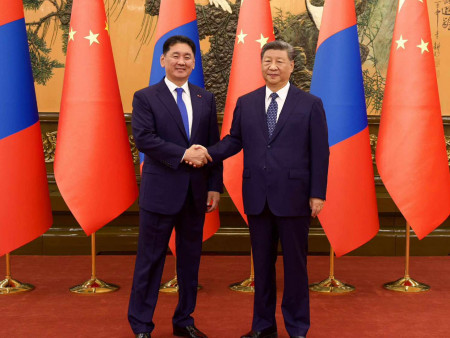 Монгол Улсын Ерөнхийлөгч У.Хүрэлсүх Бүгд Найрамдах Хятад Ард Улсын дарга Ши Жиньпинтэй уулзлаа