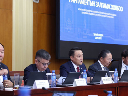 Д.Амарбаясгалан: Монголын парламентын түүх ахмад үеийн холч ухаан, чин зүтгэл, хөдөлмөрийн үрээр бүтсэн