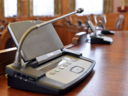 Өнөөдөр хуралдах байнгын хороод