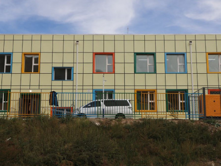 Чингэлтэй дүүргийн 16 дугаар хорооны 100 ортой цэцэрлэгийн барилга угсралтын ажил дууслаа