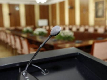 Өнөөдөр хуралдах ажлын хэсгүүд