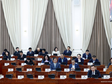 АН-ын бүлэг гурав хоногийн завсарлага авснаар чуулганы хуралдаан өндөрлөлөө