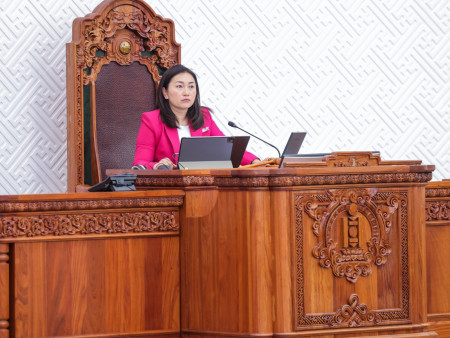 ​ Х.Булгантуяа: Чуулгандаа суухгүй, оролцохгүй байгаа гишүүдийг олон нийт анхааралтай ажиглаж байгаа шүү