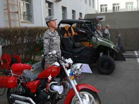 Улсын төсвийн хөрөнгө оруулалтаар шуурхай албаны автомашин болон техник хэрэгслүүд хүлээлгэн өглөө