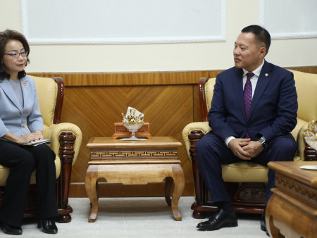 Ардчилсан намын дарга О.Цогтгэрэл БНХАУ-аас Монгол Улсад суугаа Онц бөгөөд Бүрэн эрхт Элчин сайд Шэнь Миньжуаг хүлээн авч уулзлаа