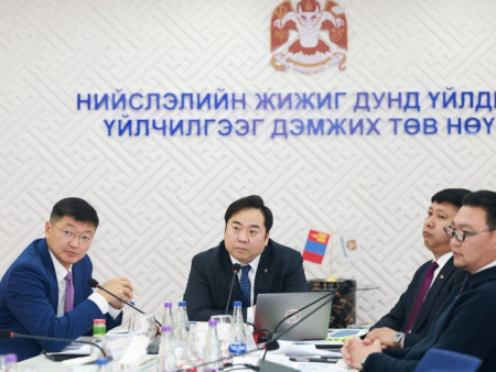 Агаарын бохирдлыг бууруулах чиглэлээр хэрэгжүүлж буй ажлын явцыг сонслоо