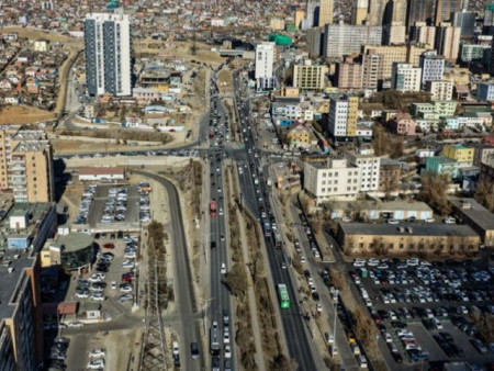 “Мөнгөн гүүр”-ийн дэргэдэх туслах замыг хоёр эгнээ болголоо