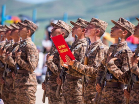 Хугацаат цэргийн алба хаагчид энэ сарын 29-нд тангараг өргөнө