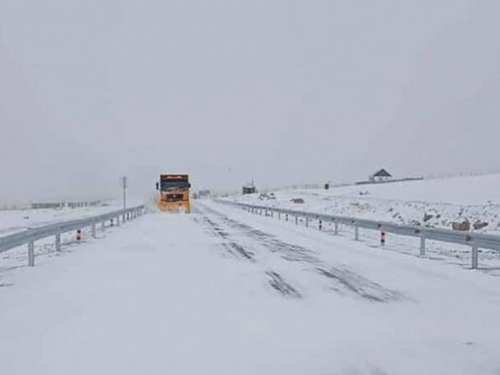 Одоогоор хаагдсан зам, даваа байхгүй