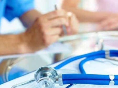 Эмч, ажилчдын илүү цагийн хөлс, урвалж оношлуурын зардалд Засгийн газрын нөөц сангаас нэг тэрбум 400 сая төгрөг гаргана