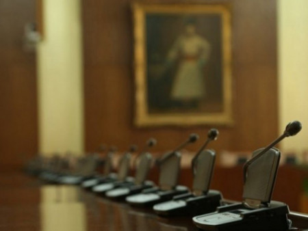 Өнөөдөр хуралдах байнгын хороод