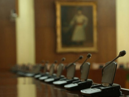 Өнөөдөр хуралдах байнгын хороод