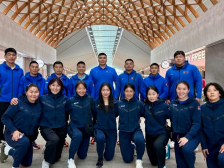 Монголын чөлөөт бөхийн үндэсний шигшээ баг АНУ-ыг зорилоо