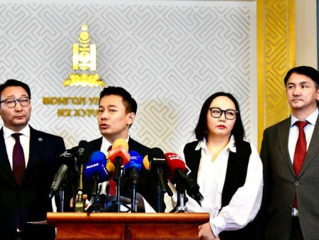 Оюутолгойн асуудлаарх нотлох баримтыг шинжлэн судлах сонсголд 300 гэрч дууджээ