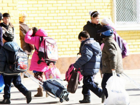 Сурагчдын амралт ирэх сарын 15-наас эхэлнэ