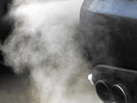 Машинаа халаахаар асаалттай орхих үед нь хулгайлжээ