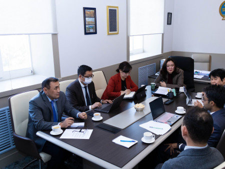 ЗГХХГ-ЫН ДАРГА Б.БАТЦЭЦЭГ ITU-ГИЙН АЗИ, НОМХОН ДАЛАЙН БҮСИЙН УДИРДЛАГУУДТАЙ УУЛЗАЛТ ХИЙЛЭЭ