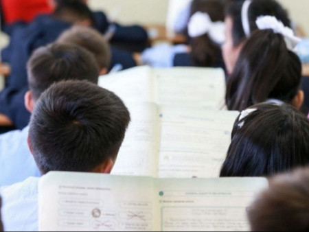 Даваа гарагаас бага ангийнхан танхимаар, дунд ангийнхан цахимаар хичээллэнэ