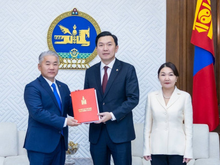 Эдийн засгийн эрх чөлөөний тухай хуулийн төслийг өргөн мэдүүлэв