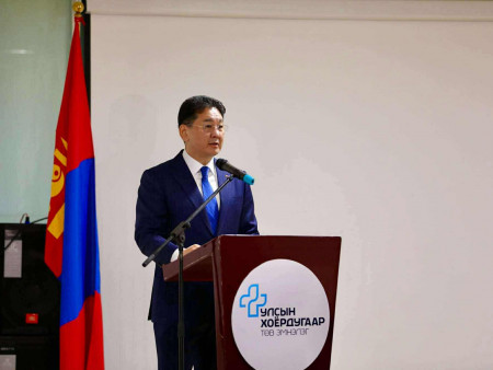 Улсын хоёрдугаар төв эмнэлэг ирэх оноос амьд донороос бөөр шилжүүлэн суулгана