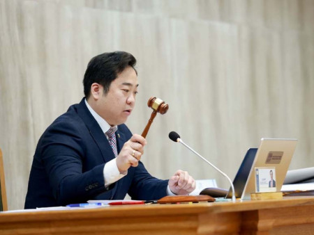 НИТХ-ын ээлжит бус IX хуралдаанаар нийслэлийн ирэх таван жилийн төлөвлөгөөг хэлэлцэж байна