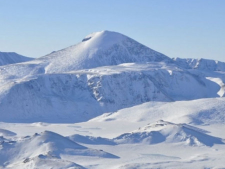 Өнгөрөгч сар 3 дахь их тунадастай сар болж өнгөрлөө