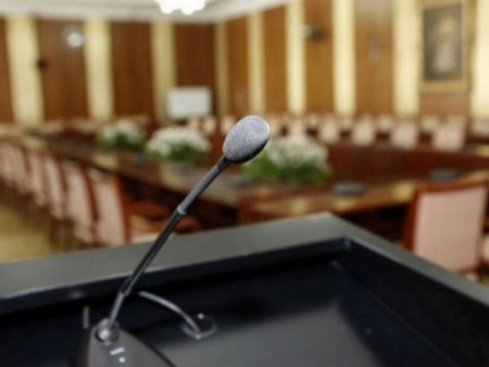 Өнөөдөр хуралдах ажлын хэсгүүд