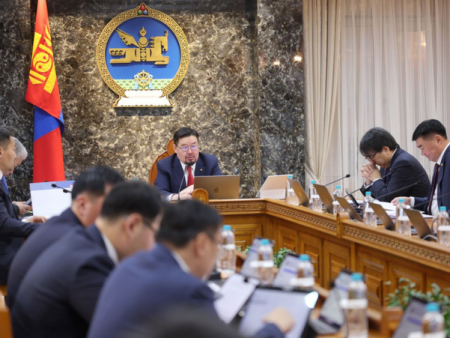 Төрийн өмчит 18 компани, үйлдвэрийн газрын хувьцааг худалдаж, нээлттэй хувьцаат компани болгоно