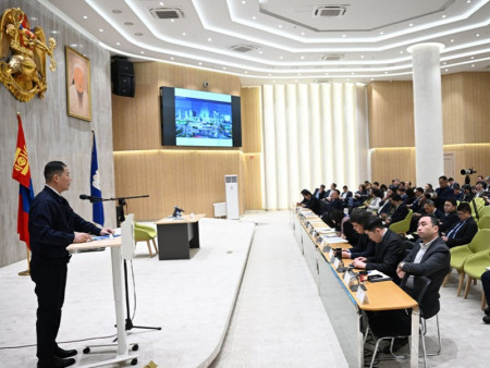 Улаанбаатар хотод хэрэгжиж буй 16 мега төслийн явцын талаар хэлэлцэв