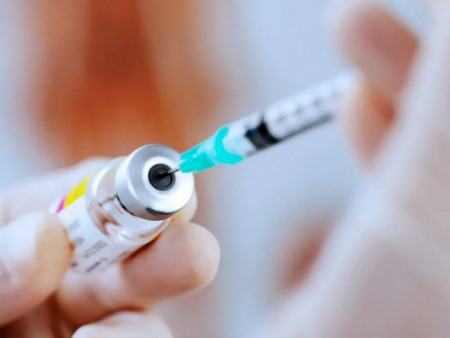 ХӨСҮТ: Улаанбурханаас хамгаалах цорын ганц найдвартай арга нь вакцин