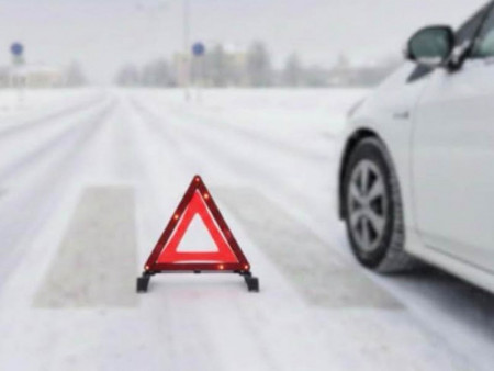 СЭРЭМЖЛҮҮЛЭГ: Гарцаар зам хөндлөн гарч байсан явган зорчигчийг мөргөж гэмтээжээ